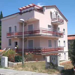 Gracijela Apartment Pula